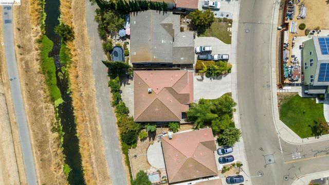 516 Malicoat Ave, Oakley, CA 94561