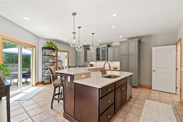 16528 Hemlock Drive, Spring Lake, MI 49456