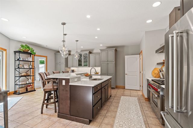 16528 Hemlock Drive, Spring Lake, MI 49456