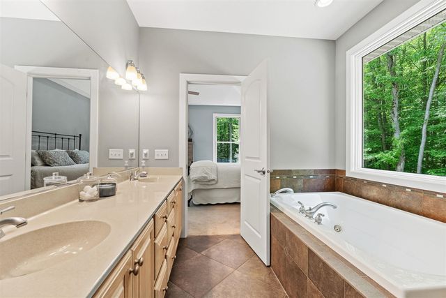16528 Hemlock Drive, Spring Lake, MI 49456