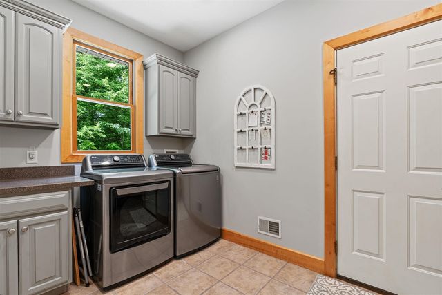 16528 Hemlock Drive, Spring Lake, MI 49456