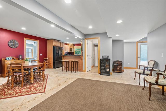 16528 Hemlock Drive, Spring Lake, MI 49456