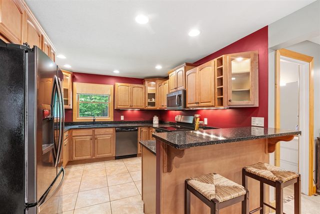 16528 Hemlock Drive, Spring Lake, MI 49456