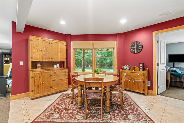 16528 Hemlock Drive, Spring Lake, MI 49456