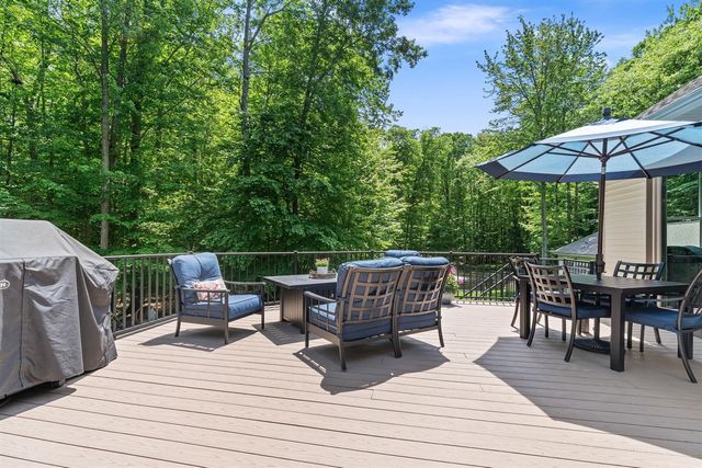 16528 Hemlock Drive, Spring Lake, MI 49456