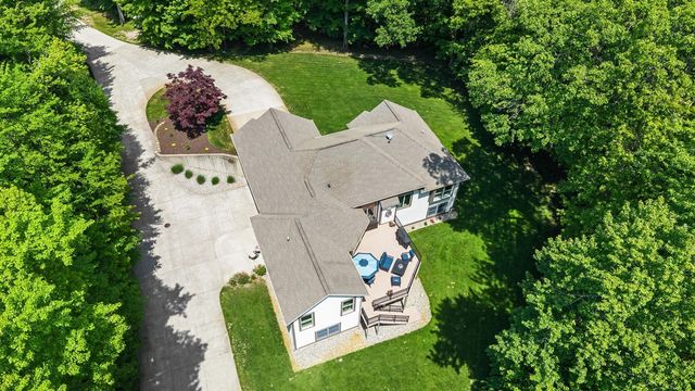 16528 Hemlock Drive, Spring Lake, MI 49456