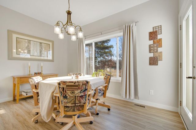 642 Alaska Place S, Cambridge, MN 55008