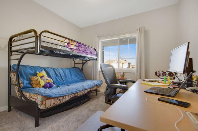 642 Alaska Place S, Cambridge, MN 55008