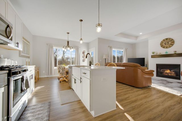 642 Alaska Place S, Cambridge, MN 55008