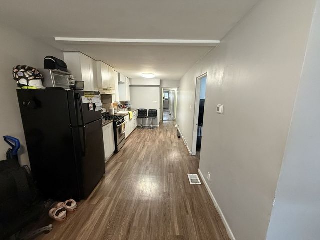 4812 S Elizabeth Street 1F, Chicago, IL 60609