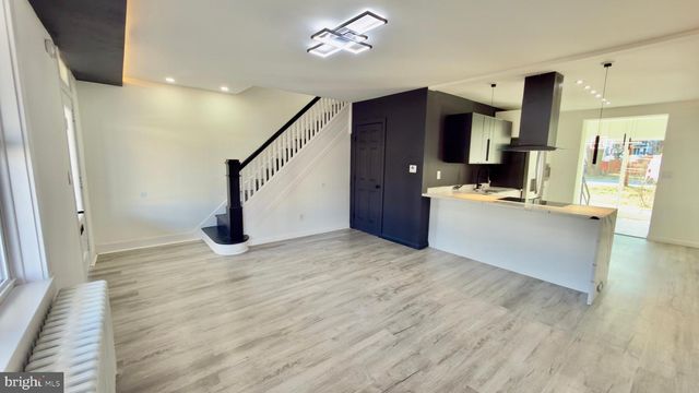 24 MARSHALL AVE, Reading, PA 19606