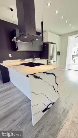 24 MARSHALL AVE, Reading, PA 19606