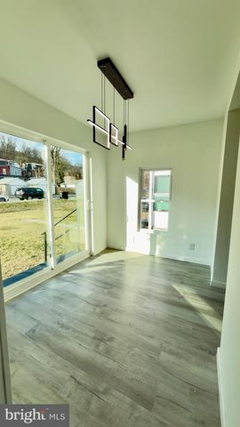 24 MARSHALL AVE, Reading, PA 19606