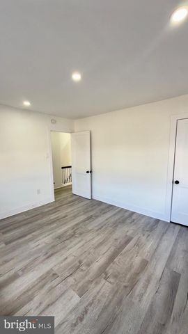 24 MARSHALL AVE, Reading, PA 19606