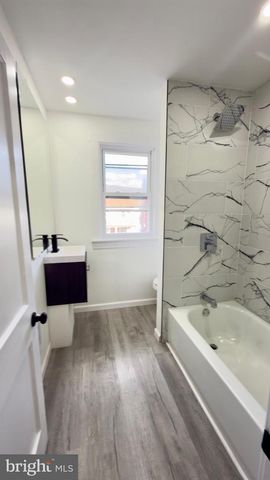 24 MARSHALL AVE, Reading, PA 19606