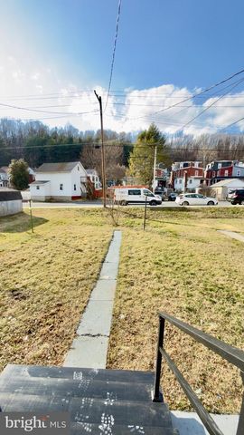 24 MARSHALL AVE, Reading, PA 19606