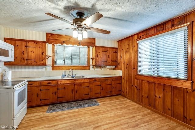 3565 Herbert Street, Mogadore, OH 44260