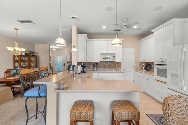 6339 VISTA VERDE DRIVE E, Gulfport, FL 33707