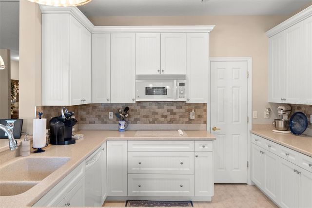 6339 VISTA VERDE DRIVE E, Gulfport, FL 33707