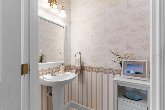 6339 VISTA VERDE DRIVE E, Gulfport, FL 33707