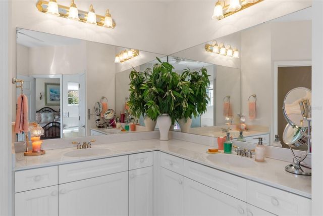 6339 VISTA VERDE DRIVE E, Gulfport, FL 33707