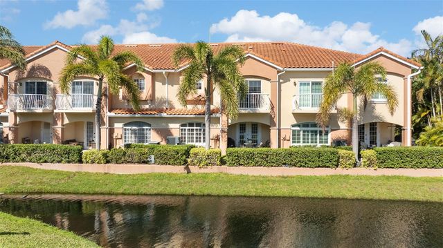 6339 VISTA VERDE DRIVE E, Gulfport, FL 33707