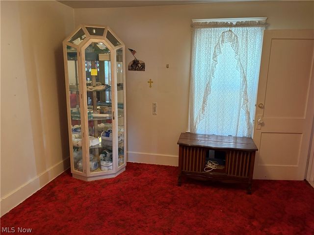 307 Peffer Avenue, Niles, OH 44446