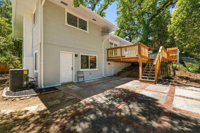 265 Chana Dr, Auburn, CA 95603