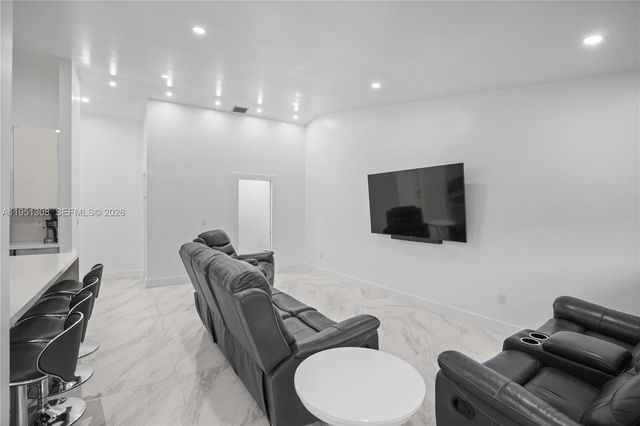 14005 SW 17th Ter, Miami, FL 33175