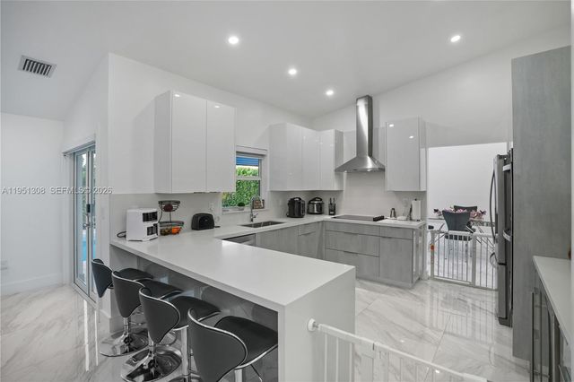 14005 SW 17th Ter, Miami, FL 33175