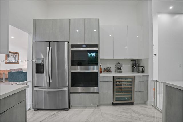 14005 SW 17th Ter, Miami, FL 33175