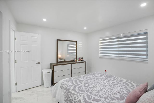 14005 SW 17th Ter, Miami, FL 33175