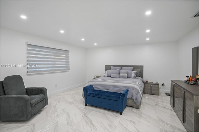 14005 SW 17th Ter, Miami, FL 33175