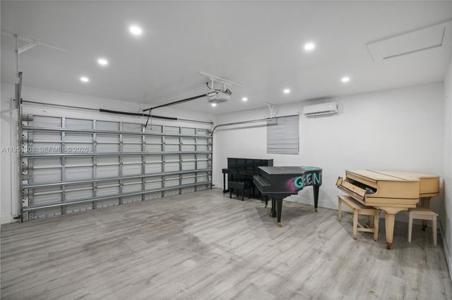 14005 SW 17th Ter, Miami, FL 33175