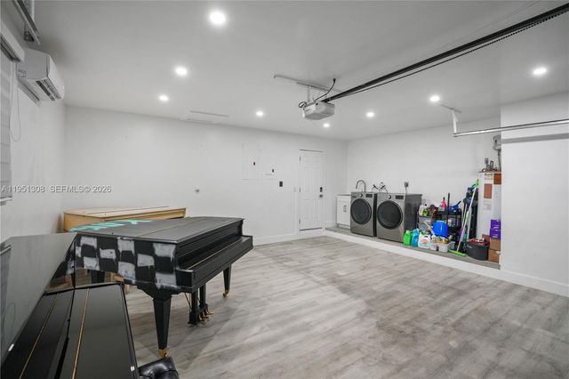 14005 SW 17th Ter, Miami, FL 33175