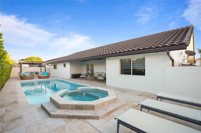 14005 SW 17th Ter, Miami, FL 33175