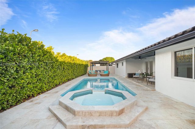 14005 SW 17th Ter, Miami, FL 33175