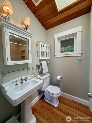 92 Flagpoint Lane, Friday Harbor, WA 98250