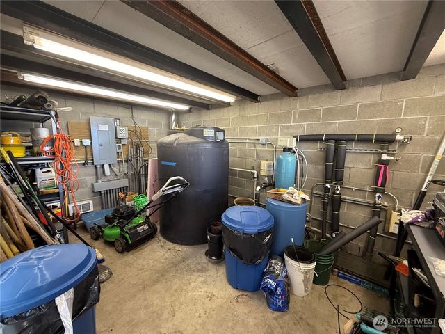 92 Flagpoint Lane, Friday Harbor, WA 98250