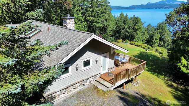 92 Flagpoint Lane, Friday Harbor, WA 98250