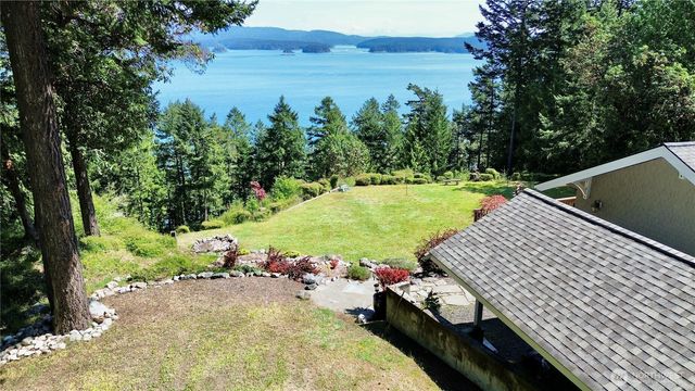 92 Flagpoint Lane, Friday Harbor, WA 98250