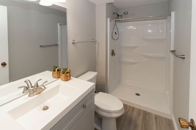 115 E Franklin Dr, Nine Mile Falls, WA 99026