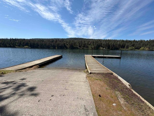 115 E Franklin Dr, Nine Mile Falls, WA 99026