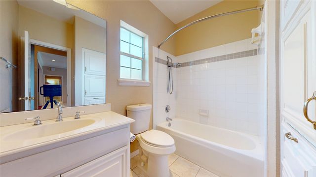 7525 Brentwood Court, North Richland Hills, TX 76182