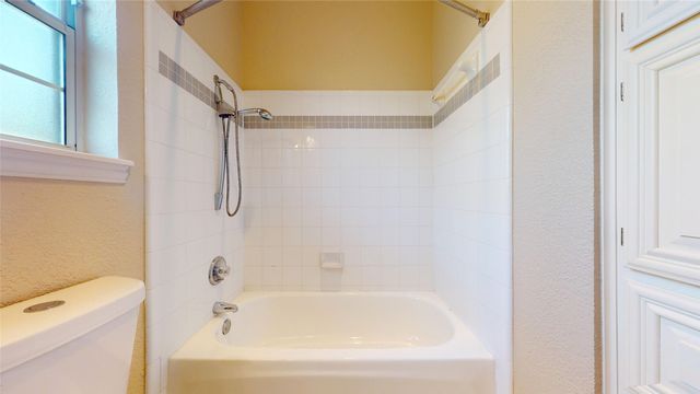 7525 Brentwood Court, North Richland Hills, TX 76182