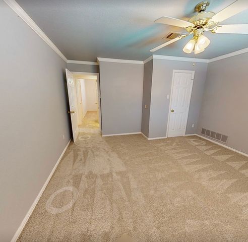 7525 Brentwood Court, North Richland Hills, TX 76182