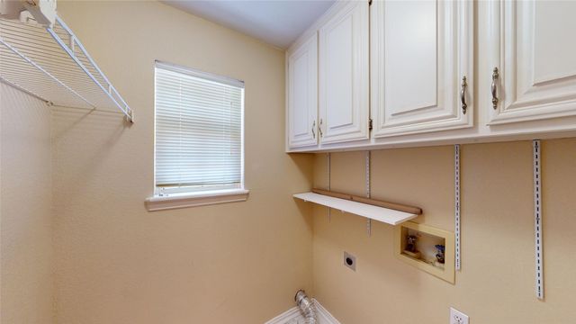 7525 Brentwood Court, North Richland Hills, TX 76182