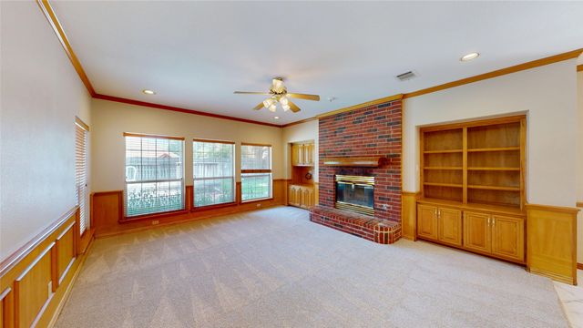 7525 Brentwood Court, North Richland Hills, TX 76182