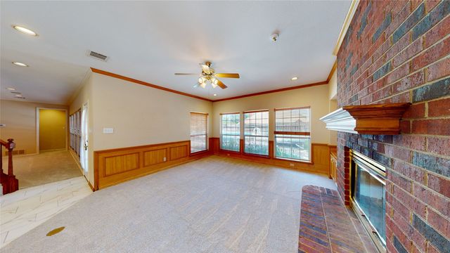 7525 Brentwood Court, North Richland Hills, TX 76182