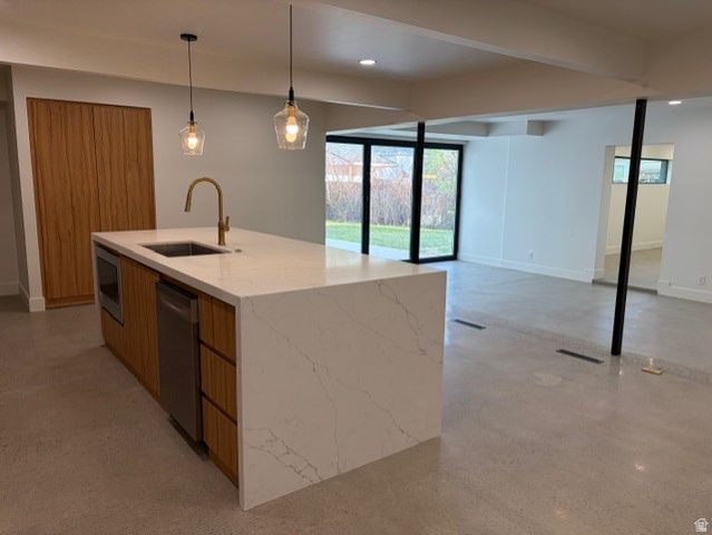 7277 S 525 E, Midvale, UT 84047
